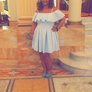 Mint colored dress 👗